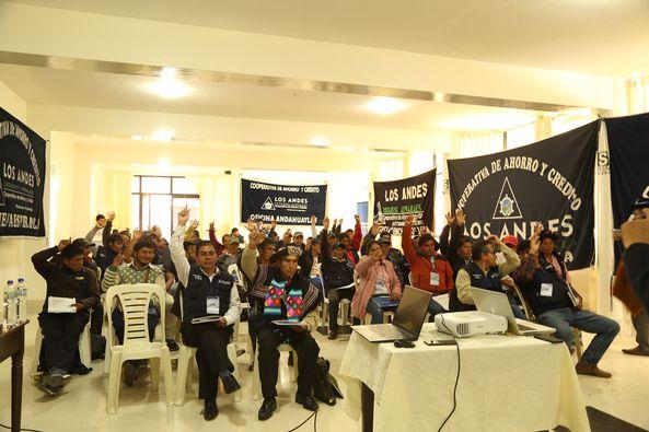 En estos momentos, con la presencia de los Delegados de la Zonal III y IV de la Cooperativa Los Andes.