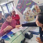La Cooperativa de Ahorro y Crédito Los Andes, realizó la entrega masiva de Canastas y Panetones a socios en el distrito de Tintay.