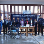 La Cooperativa Los Andes, realiza la entrega silla de ruedas y botiquín a nuestros socios de la APAFA del Colegio Nuestra Señora de las Mercedes
