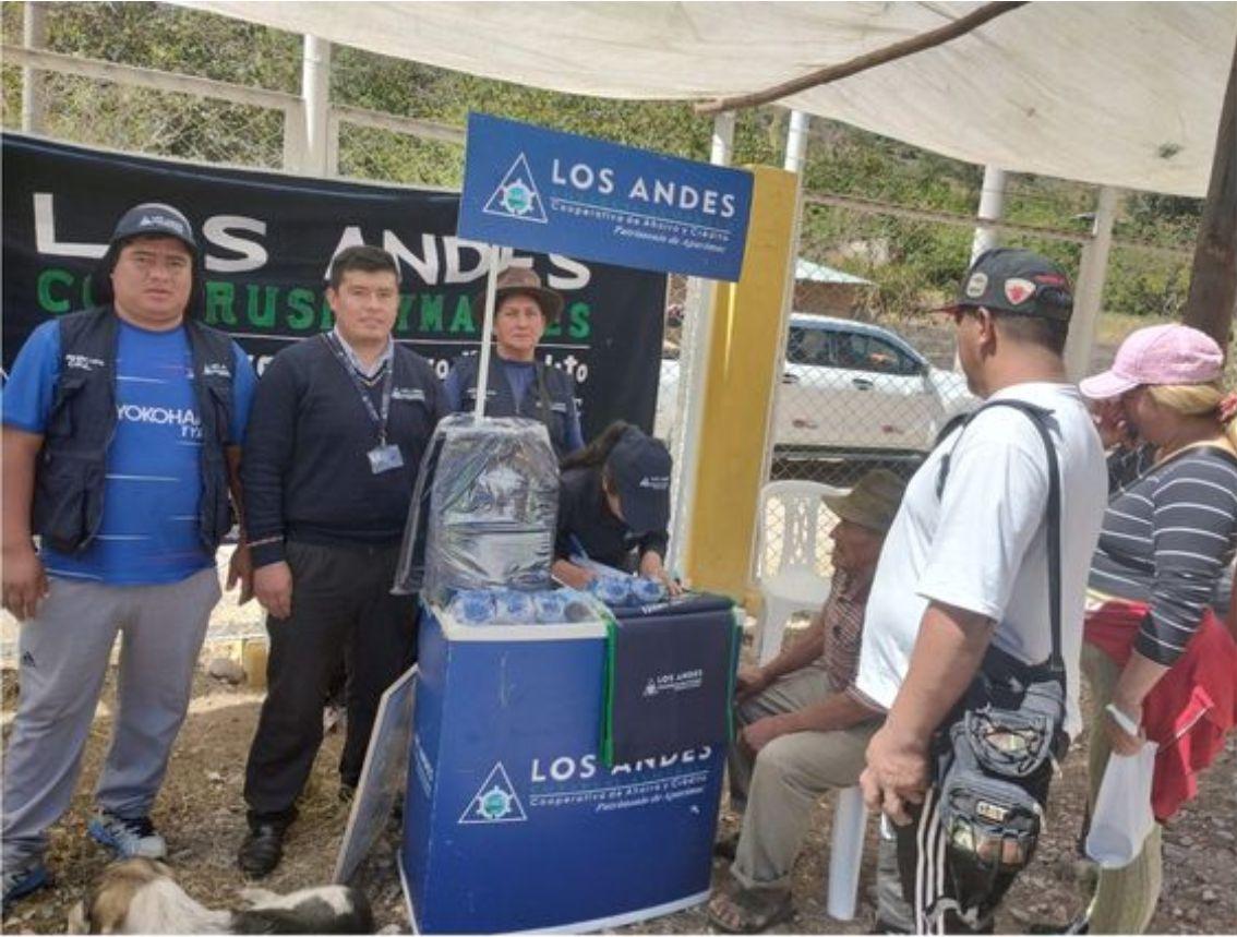 La Oficina de Chalhuanca de la Cooperativa de Ahorro y Crédito Los Andes, participó de la Gran Caravana Multisectorial.