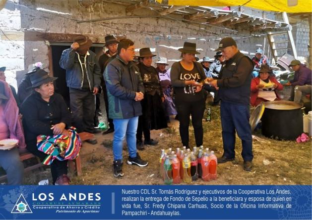 FONDO DE PREVISIÓN SOCIAL: Realizan la entrega de Fondo de Sepelio a la beneficiara y esposa de quien en vida fue, Sr. Fredy Chipana Carhuas.