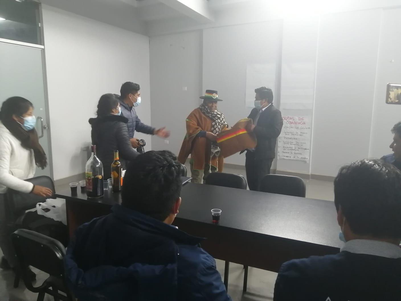 Reconocen labor de nuestro gerente general Victor Chati Pérez